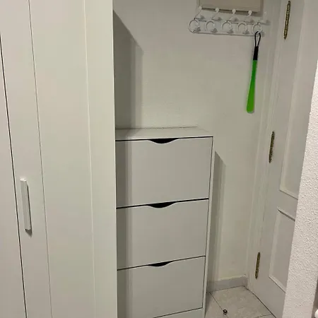 Studio, Near The شقة